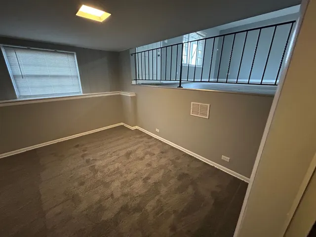 $209,000 | 3400 Seine Court, Hazel Crest, IL 60429