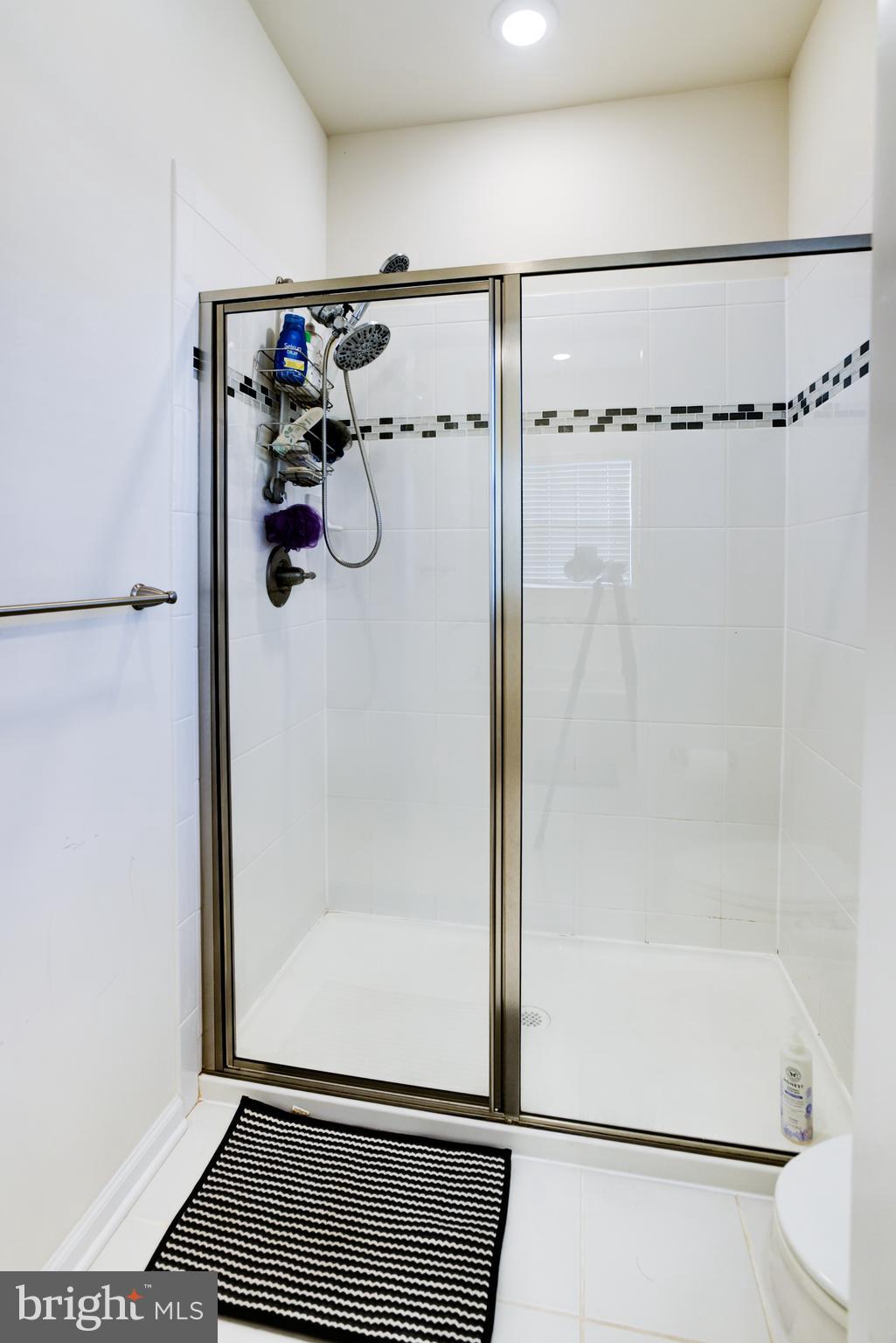 14301 Ridge View Lane Laurel, MD 20707 - Photo 21 of 41 Shower in Owner's BR