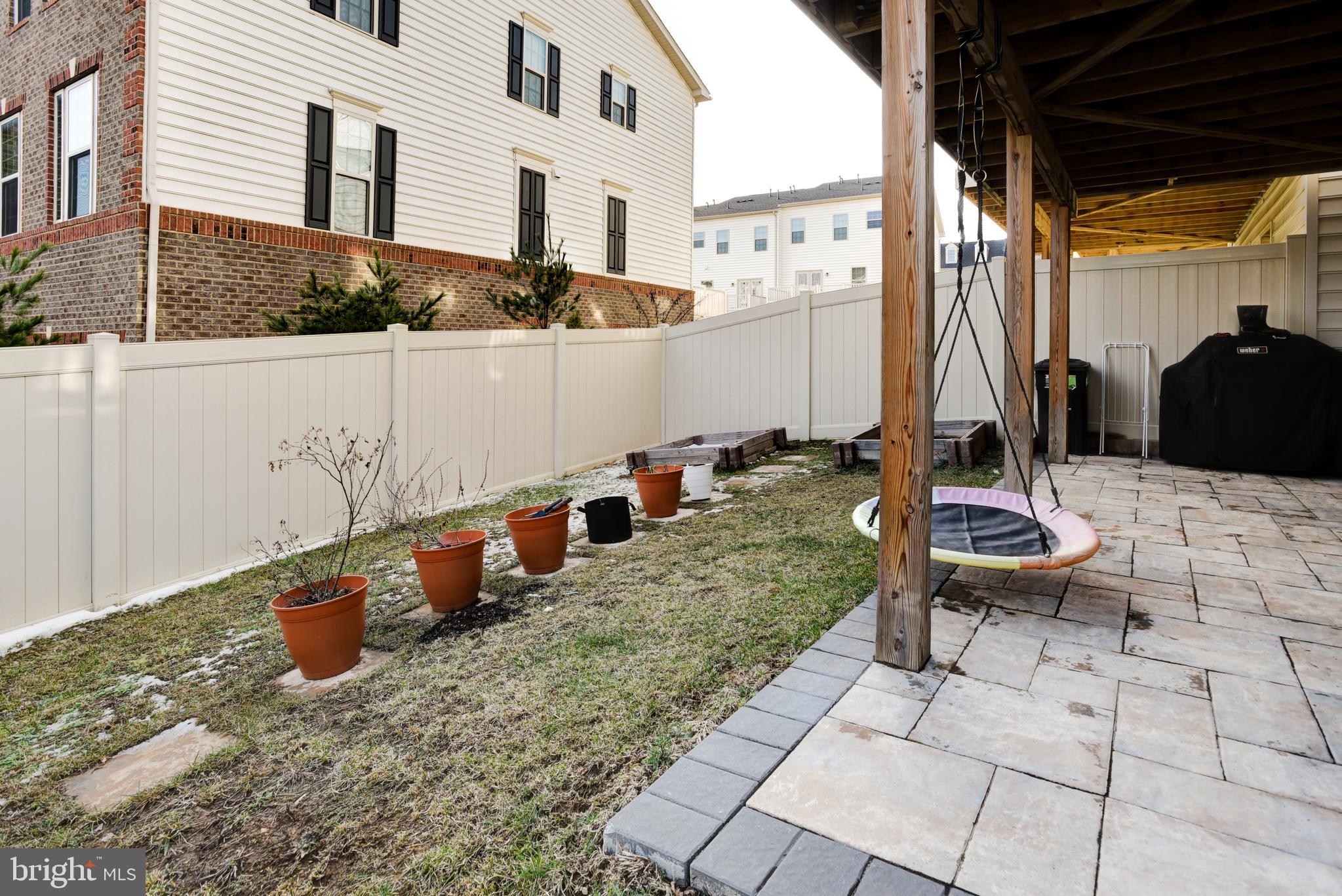 14301 Ridge View Lane Laurel, MD 20707 - Photo 29 of 41 Backyard