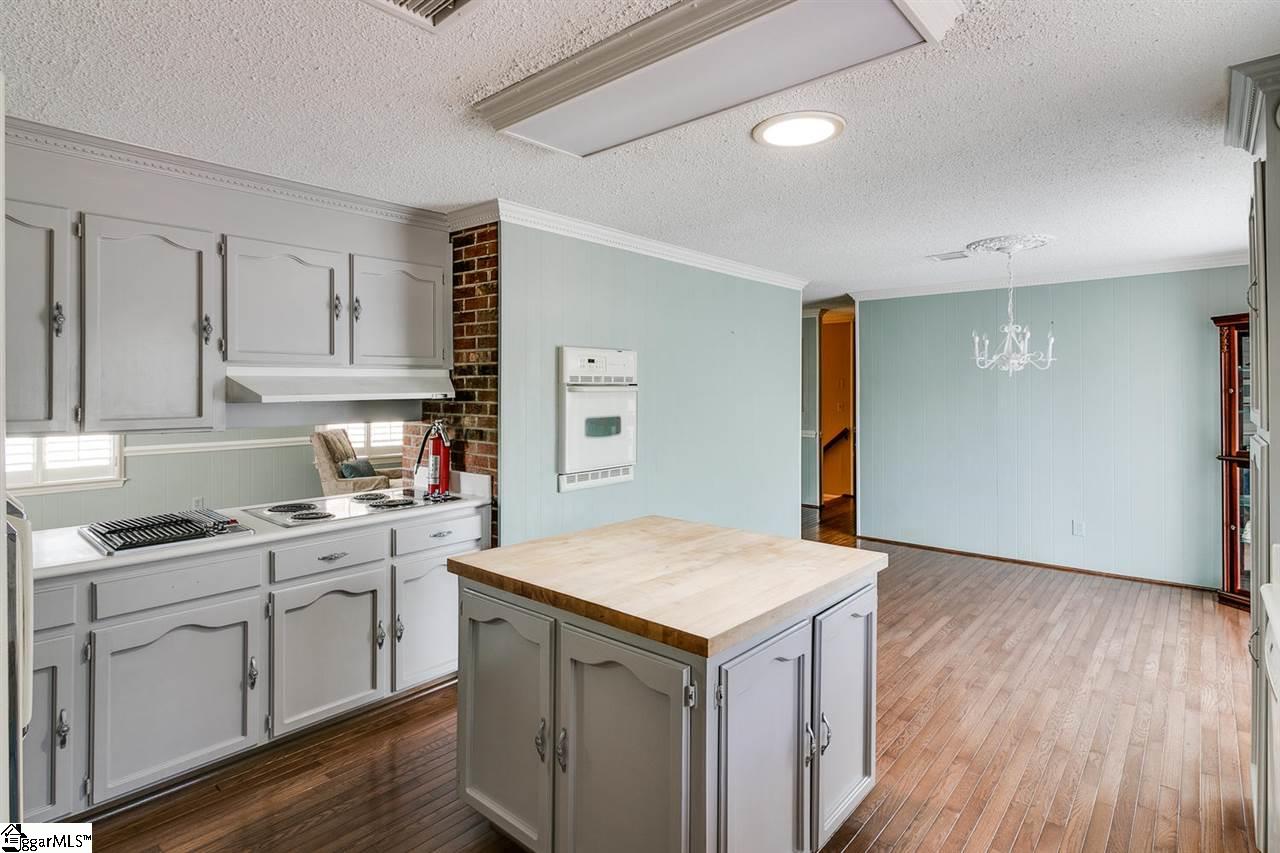 314 Tot Howell Road Greer, SC 29651 - Photo 16 of 36