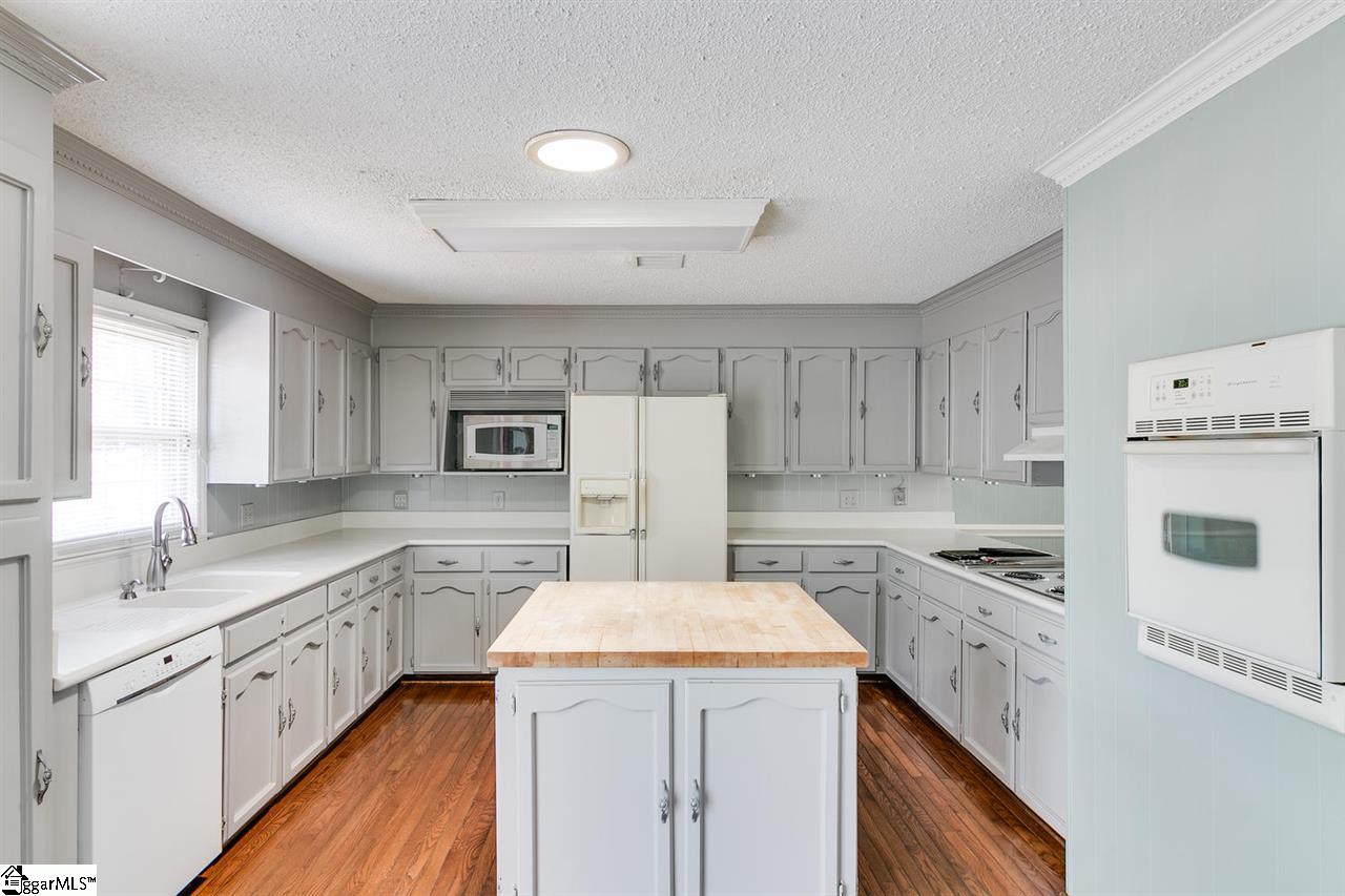 314 Tot Howell Road Greer, SC 29651 - Photo 17 of 36