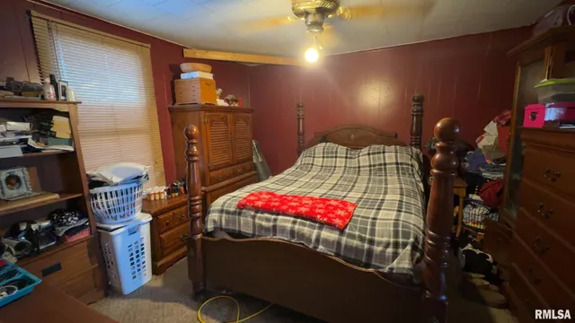 $49,900 | 106 East North Street, Sesser, IL 62884