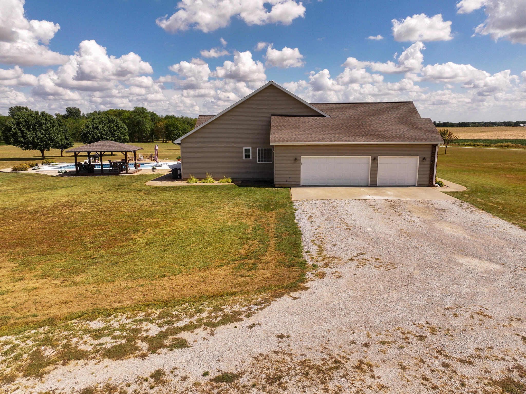 672 Southwest 15th Road Liberal, MO 64762 - Photo 5 of 85 DJI_20260912030427_0737_D