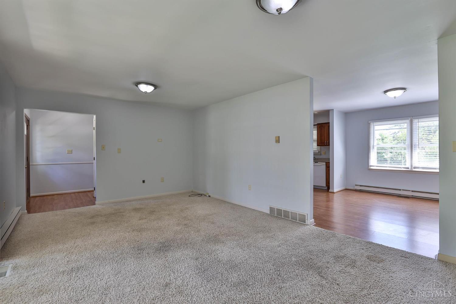 6035 Kyles Station Road Hamilton, OH 45011 - Photo 8 of 41