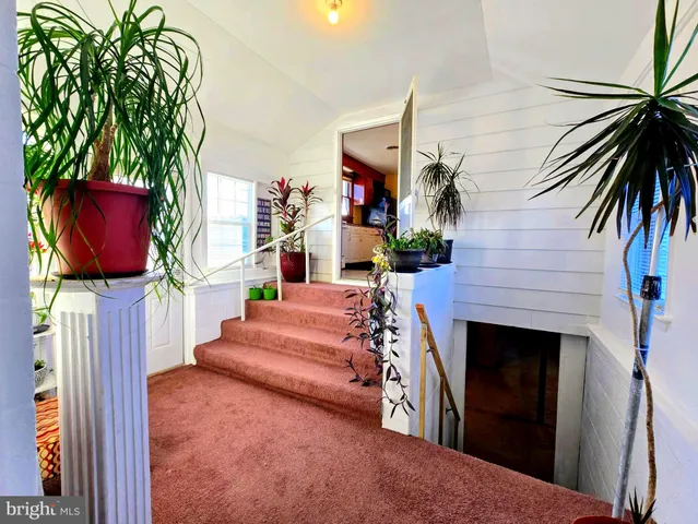 a view of entryway and hall