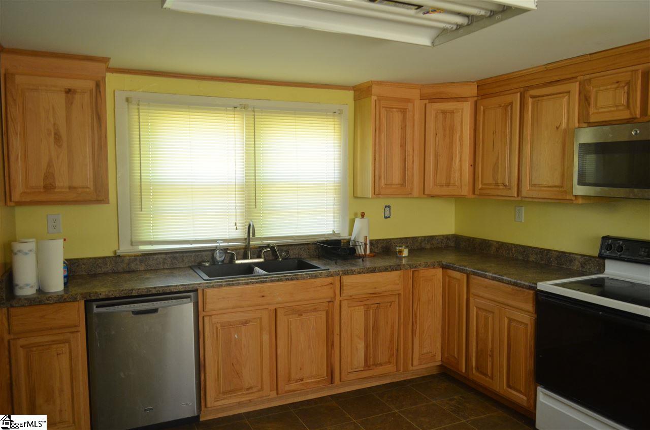 11 Maddox Bridge Road Donalds, SC 29638 - Photo 2 of 34 Gallery Image 2