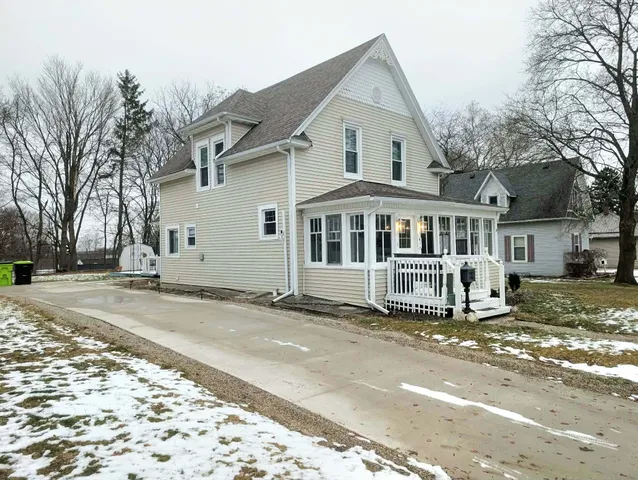 $242,000 | 614 West Cass Street, Greenville, MI 48838