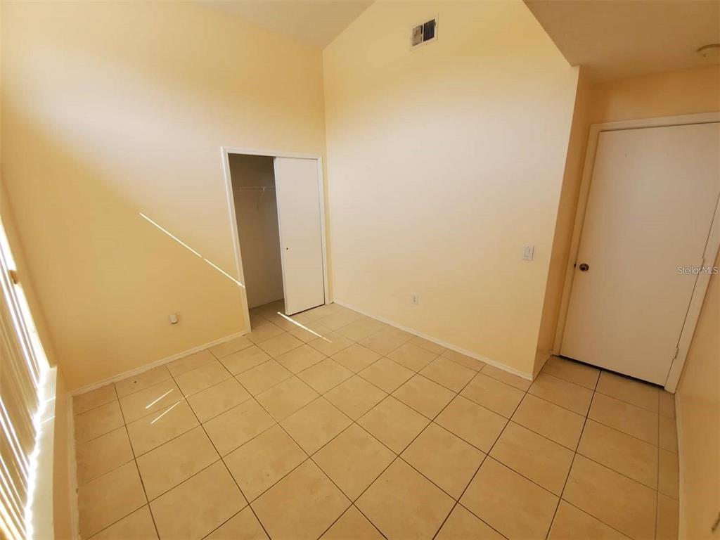 1440 Timberbend Circle Orlando, FL 32824 - Photo 7 of 20 a view of empty room