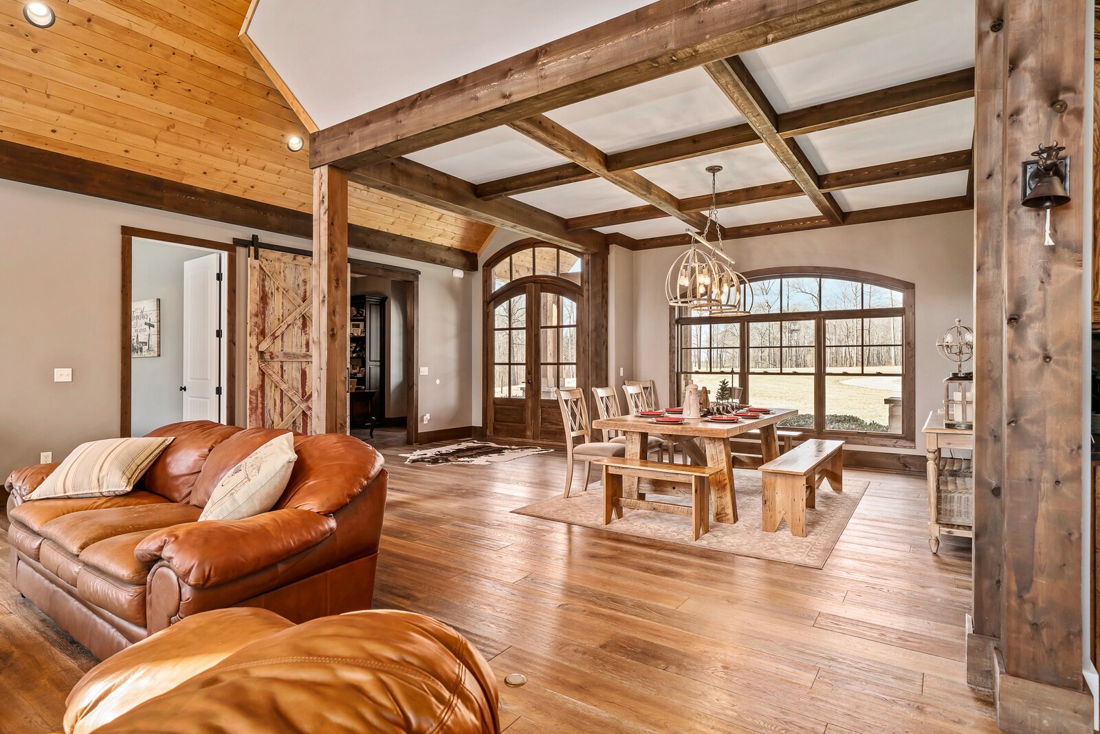 4250 Moss Road Baxter, TN 38544 - Photo 41 of 69 a living room with furniture and a large window