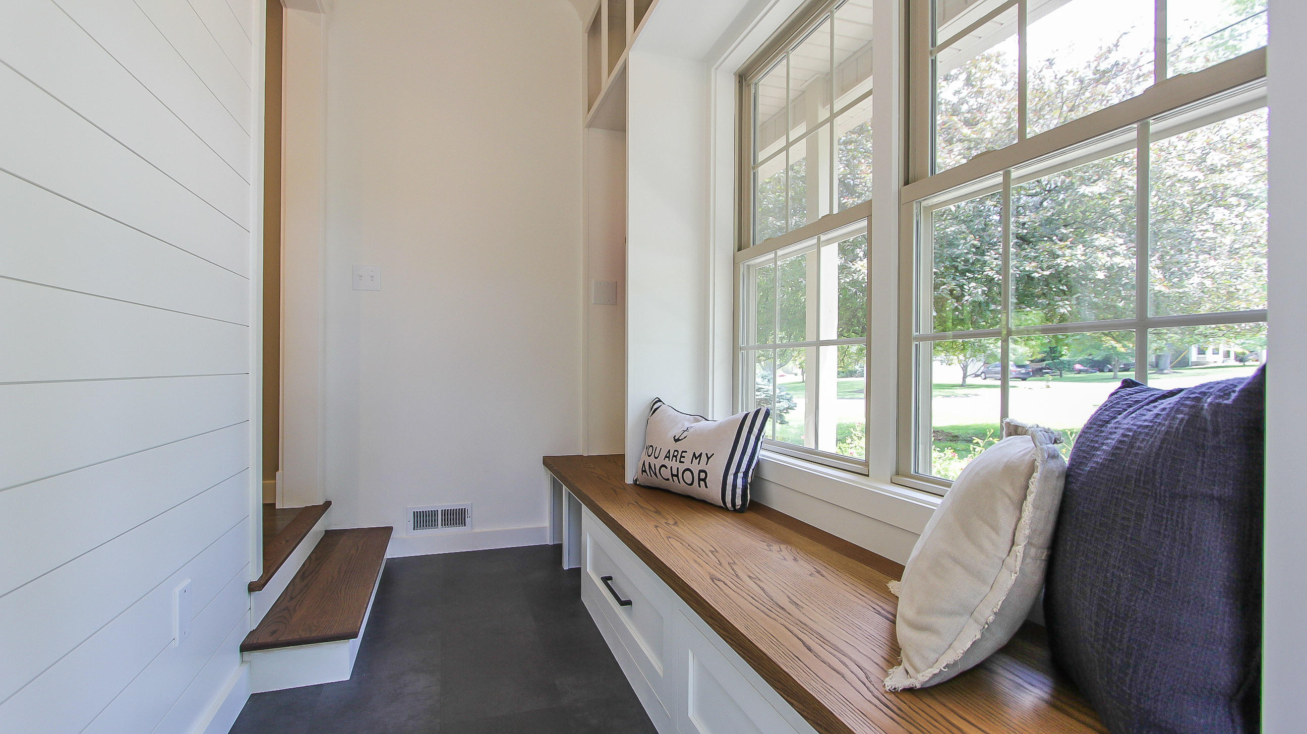8917 Colchester Ridge Road Knoxville, TN 37922 - Photo 21 of 39 Mud Room