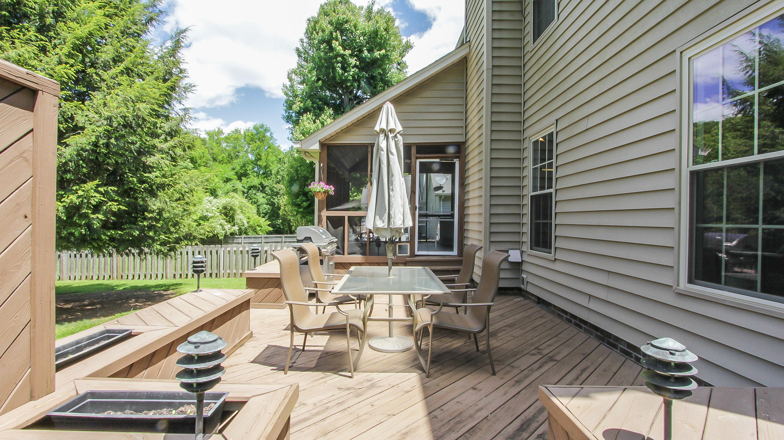 8917 Colchester Ridge Road Knoxville, TN 37922 - Photo 34 of 39 Outdoor Entertaining