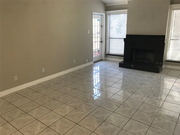 $940 | 10047 Westpark Drive, Unit 96, Houston, TX 77042