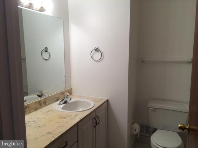12812 Kilgore Road Silver Spring, MD 20904 - Photo 17 of 19 Bath (Master)