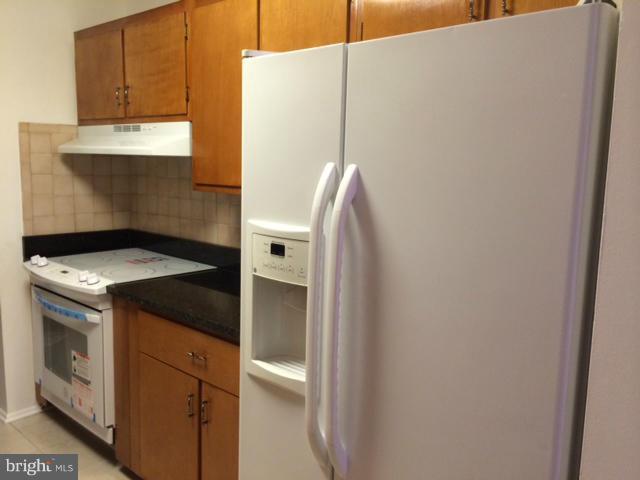 12812 Kilgore Road Silver Spring, MD 20904 - Photo 6 of 19 Kitchen