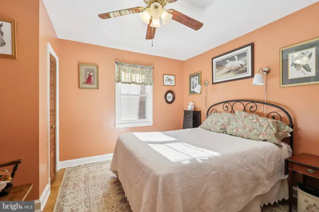 a view of entryway and hall