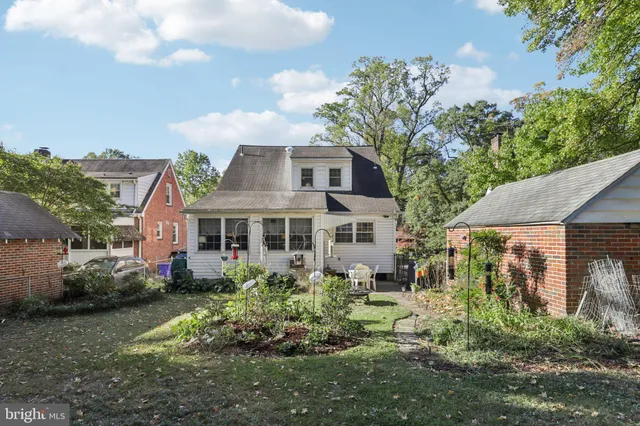 $787,000 | 4410 Underwood Street, University Park, MD 20782