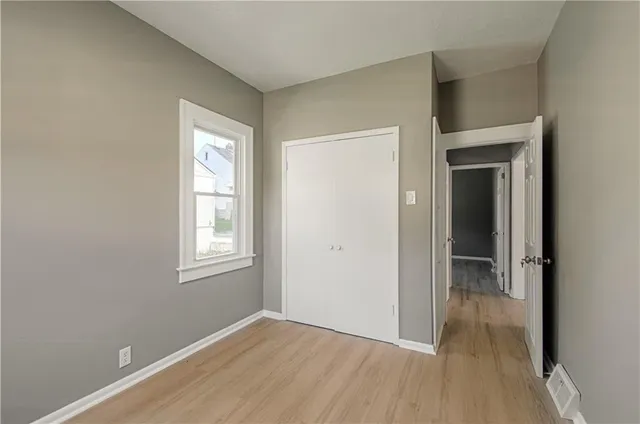 $160,000 | 9 South 20th Street, Kansas City, KS 66102