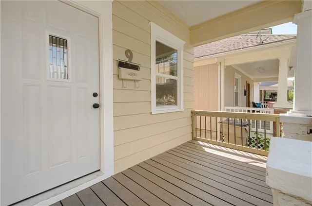 $160,000 | 9 South 20th Street, Kansas City, KS 66102