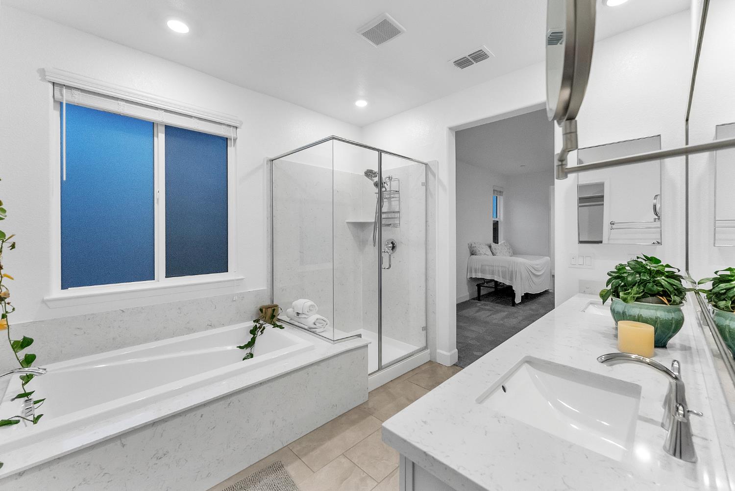 3912 Azul Way Sacramento, CA 95835 - Photo 13 of 29