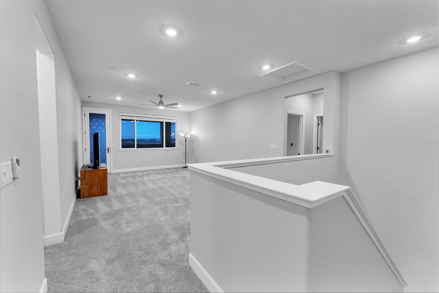 3912 Azul Way Sacramento, CA 95835 - Photo 25 of 52