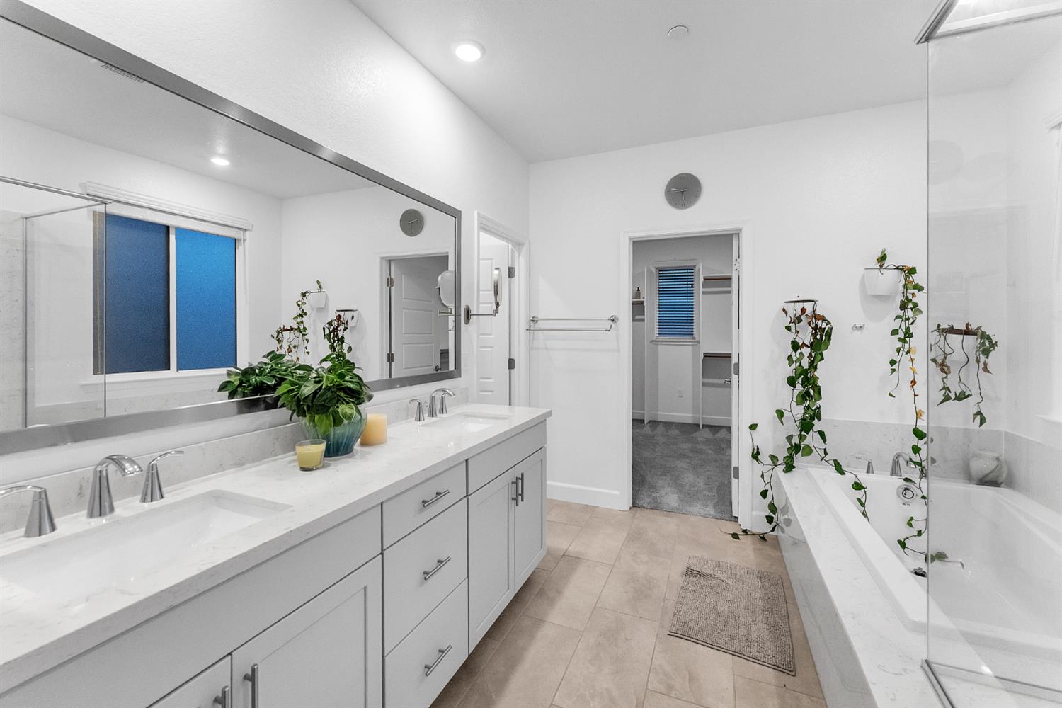 3912 Azul Way Sacramento, CA 95835 - Photo 28 of 52