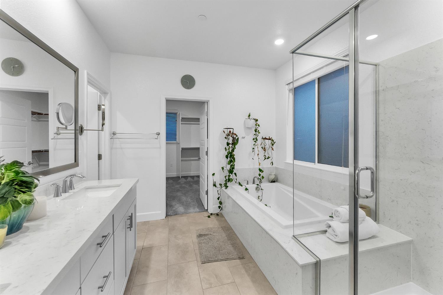 3912 Azul Way Sacramento, CA 95835 - Photo 29 of 52