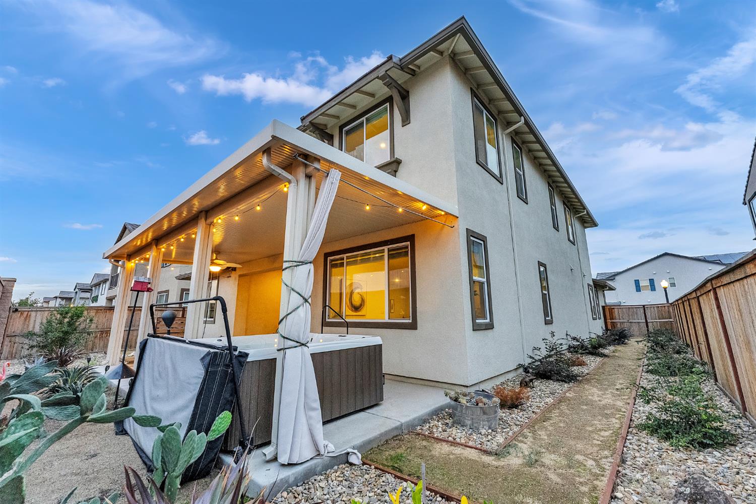 3912 Azul Way Sacramento, CA 95835 - Photo 43 of 52