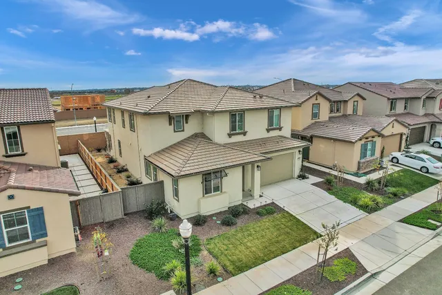 $875,000 | 3912 Azul Way, Sacramento, CA 95835