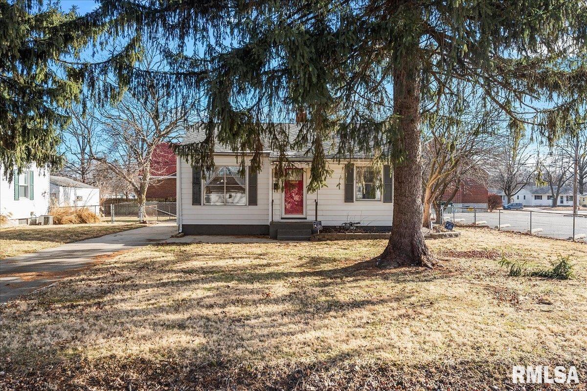 3542 Sheridan Street Springfield, IL 62703 - Photo 2 of 24