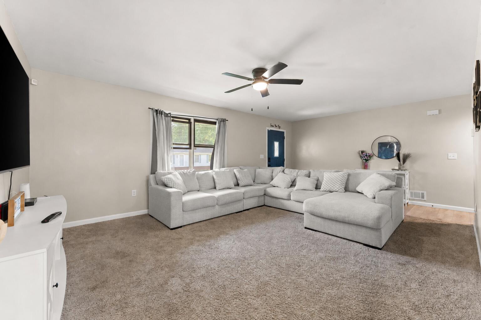 1318 Whippoorwill Road Valparaiso, IN 46383 - Photo 4 of 25 1536x1024