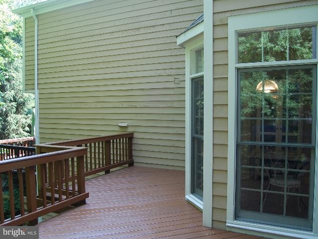 11429 Hollow Timber Way Reston, VA 20194 - Photo 18 of 30 Exterior (Rear)