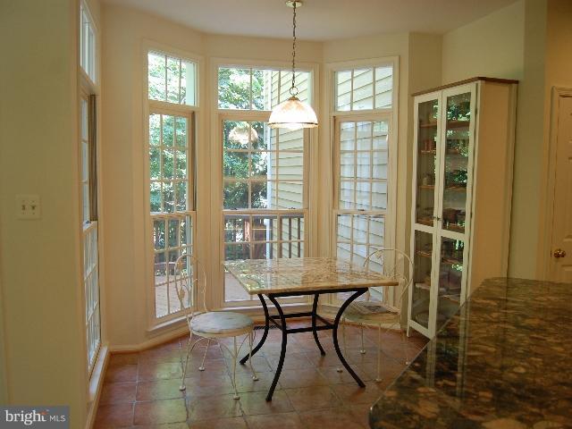 11429 Hollow Timber Way Reston, VA 20194 - Photo 4 of 30 Kitchen