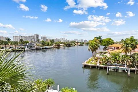 $1,745,000 | 3100 Northeast 47th Court, Unit 303, Fort Lauderdale, FL 33308