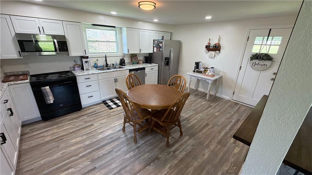 3147 Oneida Valley Road Hilliards, PA 16040 - Photo 14 of 34
