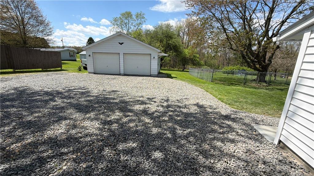 3147 Oneida Valley Road Hilliards, PA 16040 - Photo 10 of 34