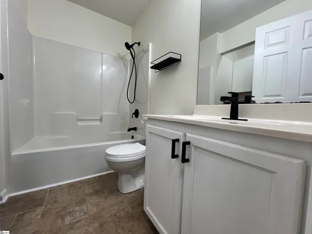 $289,900 | 406 Crescentwood Court, Taylors, SC 29687