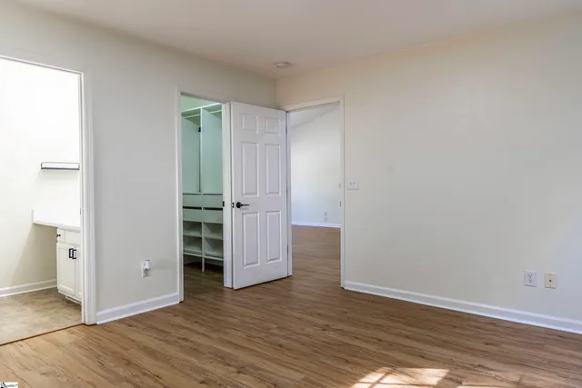 $289,900 | 406 Crescentwood Court, Taylors, SC 29687