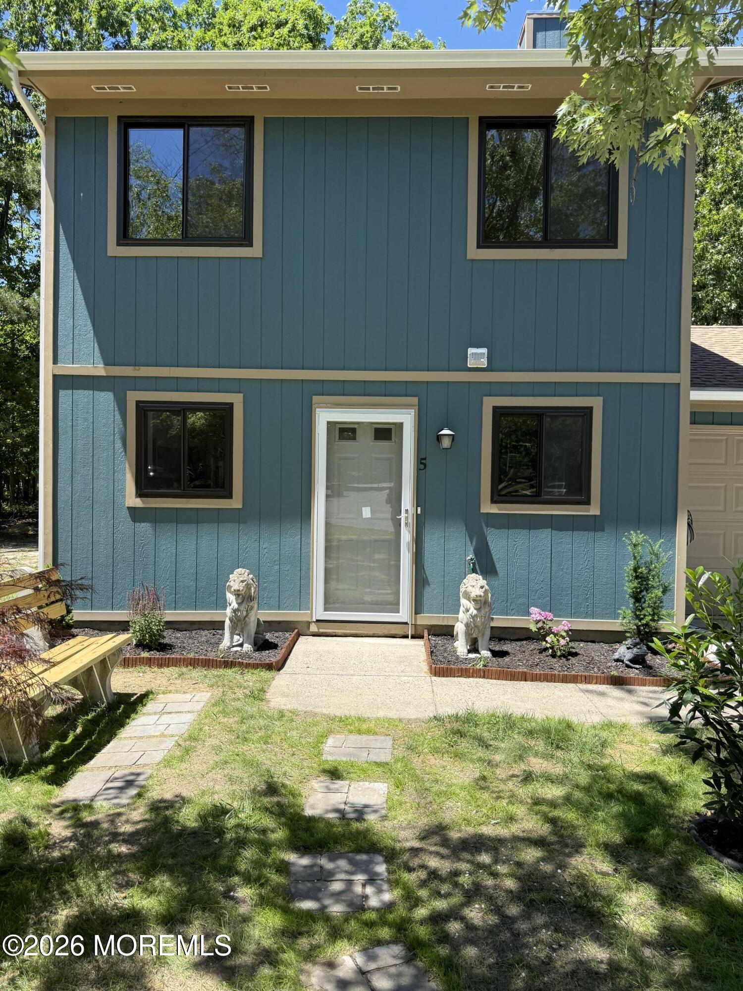 5 Canary Circle Howell, NJ 07731 - Photo 3 of 32 IMG_8534