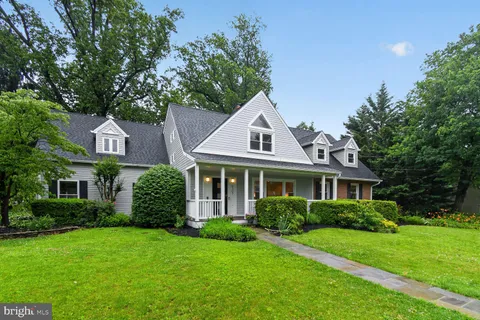 $1,549,000 | 9305 Linden Avenue, Bethesda, MD 20814