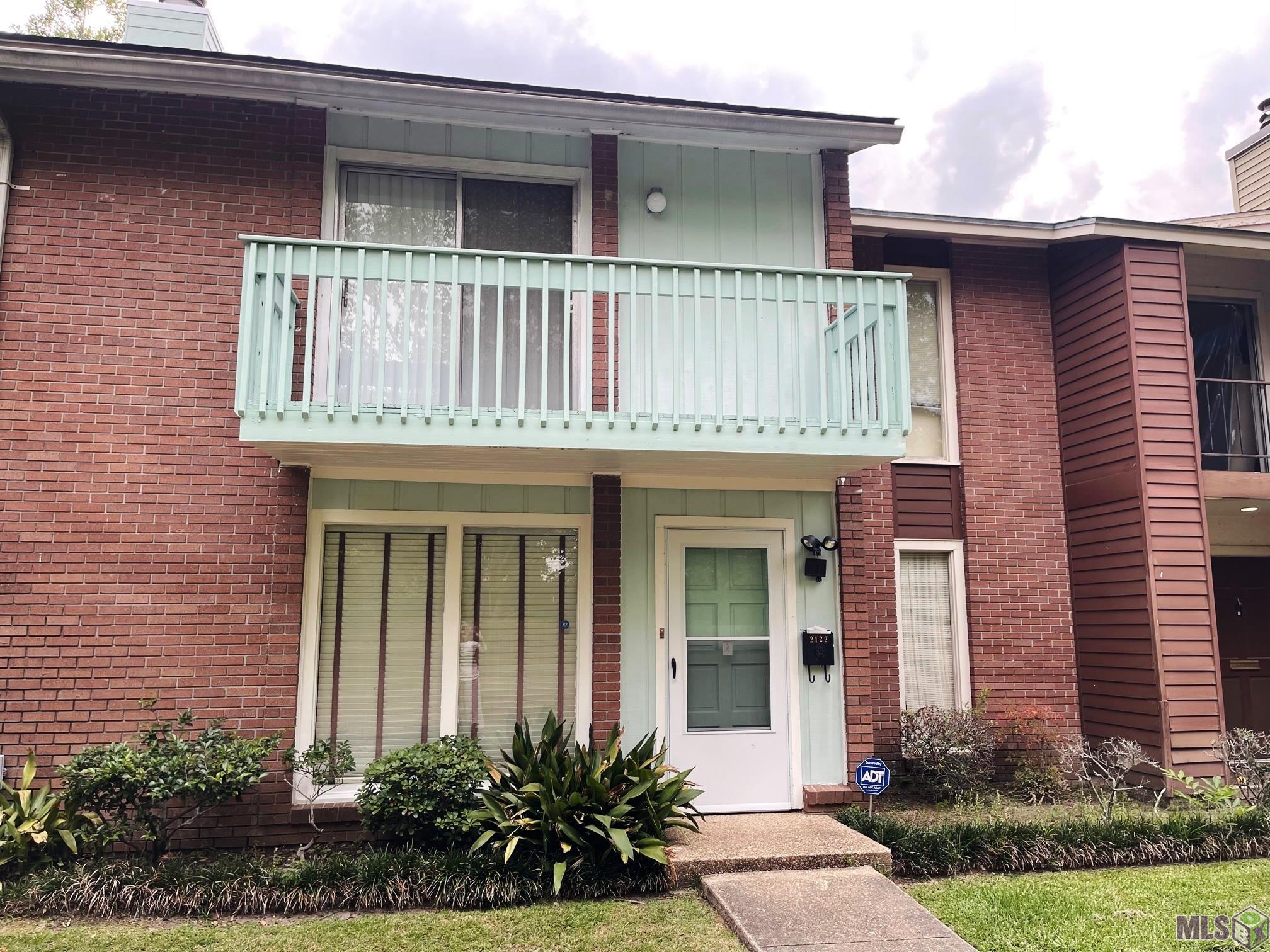 2122 Stonehenge Avenue Baton Rouge, LA 70820 - Photo 3 of 14