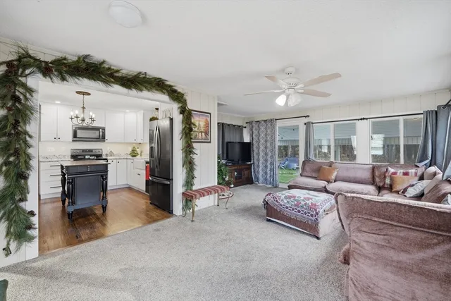 $2,500 | 33 Springdale Street, Westfield, MA 01085