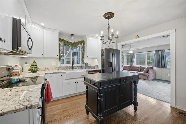 $2,500 | 33 Springdale Street, Westfield, MA 01085