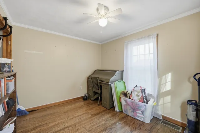 $2,500 | 33 Springdale Street, Westfield, MA 01085