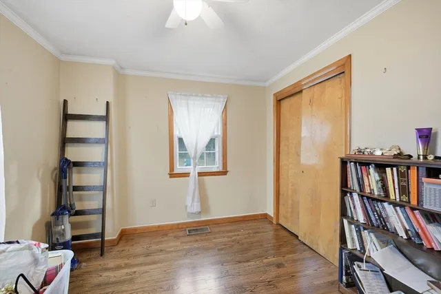 $2,500 | 33 Springdale Street, Westfield, MA 01085