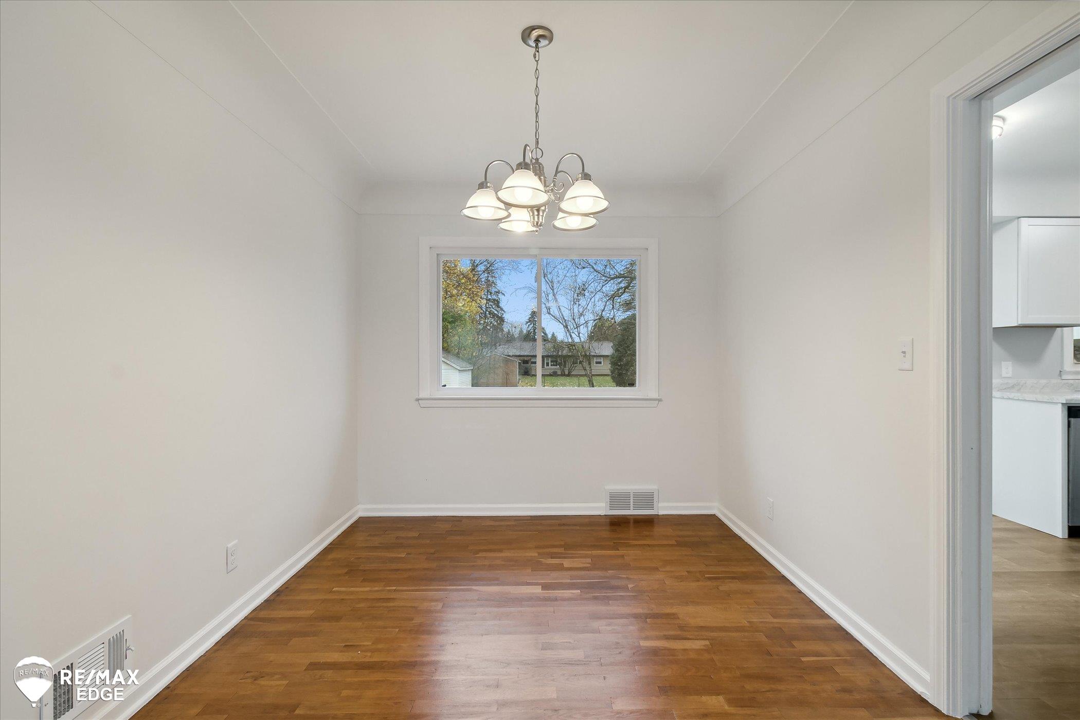4334 Risedorph Avenue Burton, MI 48509 - Photo 22 of 32 50161485-d6e5938a-a645-4479-9bf7-40503b77f09c.JPG