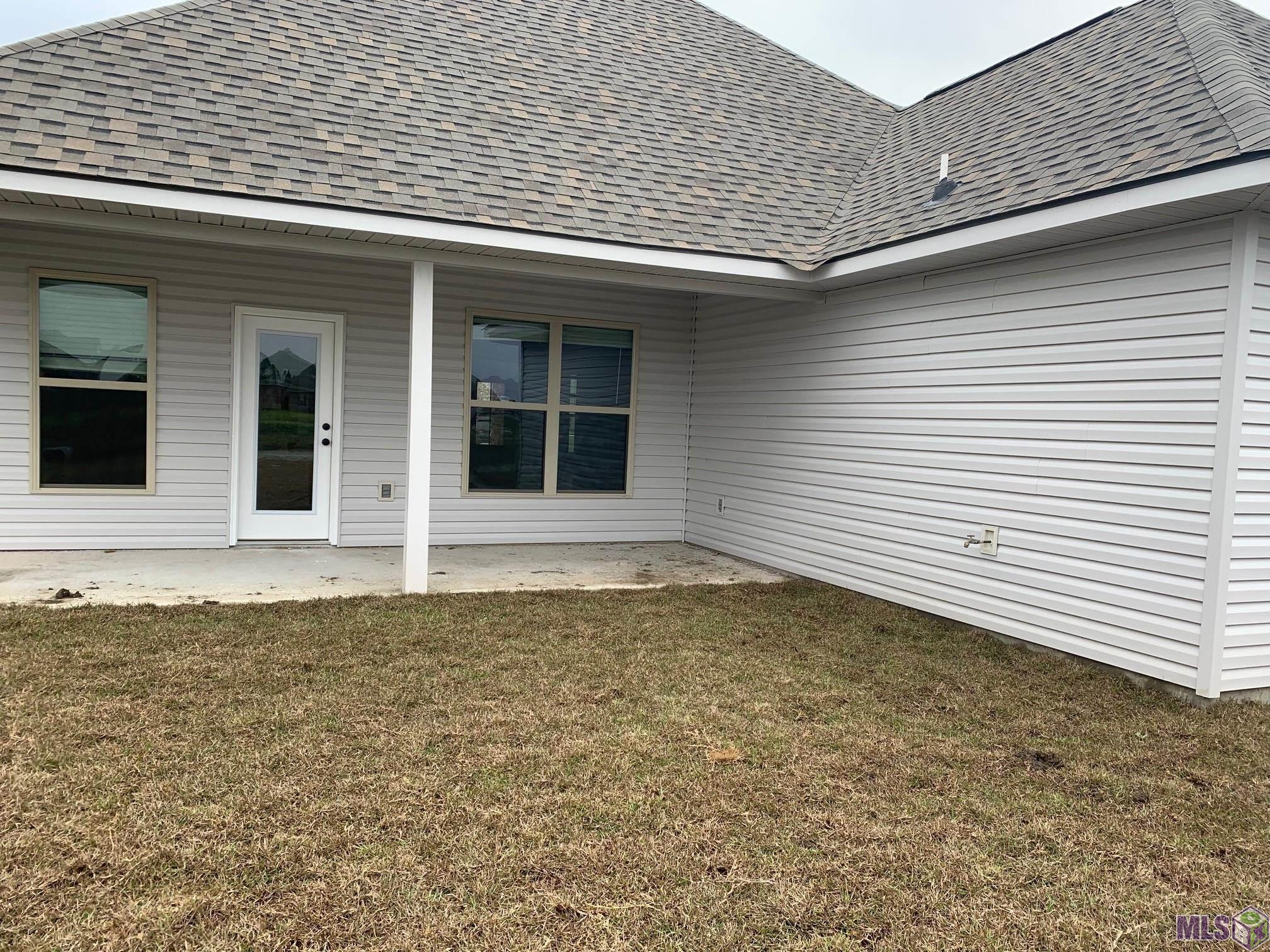293 Shadow Pointe Road Thibodaux, LA 70301 - Photo 4 of 5 Gallery Image 4