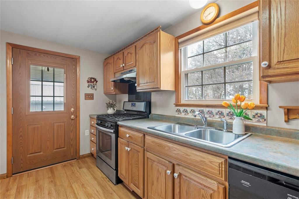 1640 Highland Road Conway, PA 15027 - Photo 16 of 35 Gallery Image 16