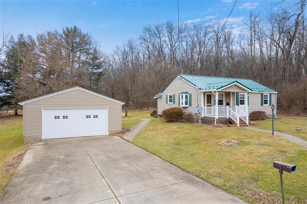 1640 Highland Road Conway, PA 15027 - Photo 4 of 35 Gallery Image 4