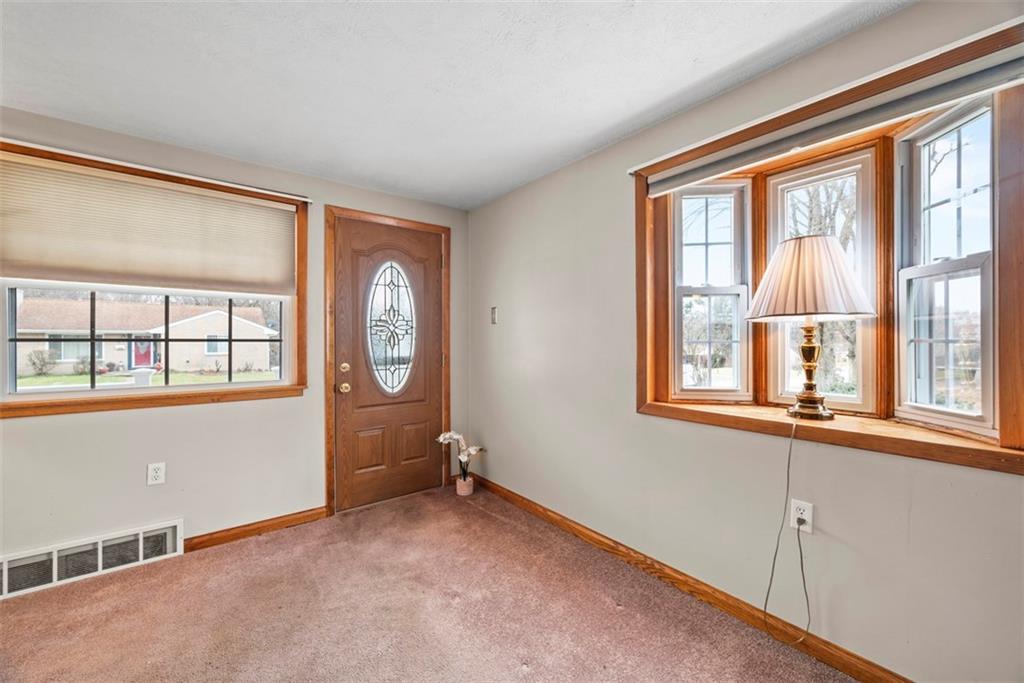1640 Highland Road Conway, PA 15027 - Photo 8 of 35 Gallery Image 8