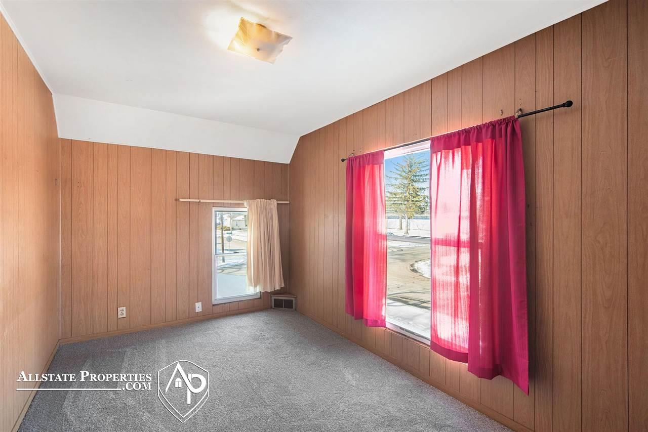 203 East Rising Street Davison, MI 48423 - Photo 11 of 16 50065138-10.JPG